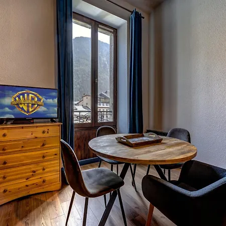 Superbe Appartement Chamonix Hyper-Centre شقة *