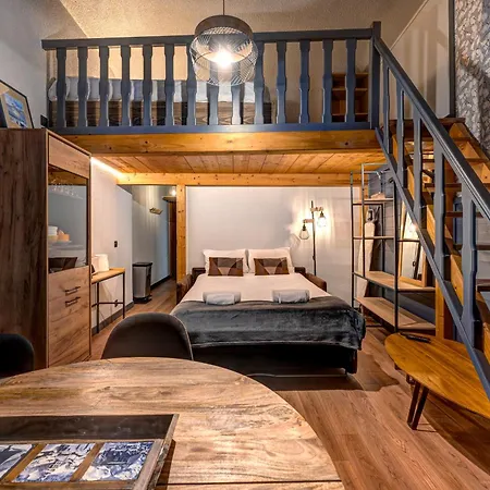 Superbe Appartement Chamonix Hyper-Centre شقة *